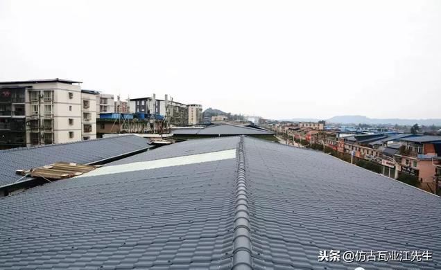鐵瓦換成了樹(shù)脂瓦，龍泉驛區(qū)這些屋面有了大變樣！龍泉人的大機(jī)遇