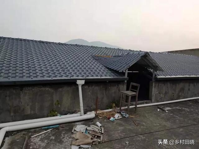 農(nóng)村自建房坡屋頂，用琉璃瓦還是樹脂瓦？看看內(nèi)行人的經(jīng)驗(yàn)分享