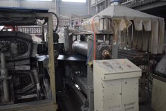 合成樹脂瓦共擠層兩邊覆不到邊是什么原因造成的？