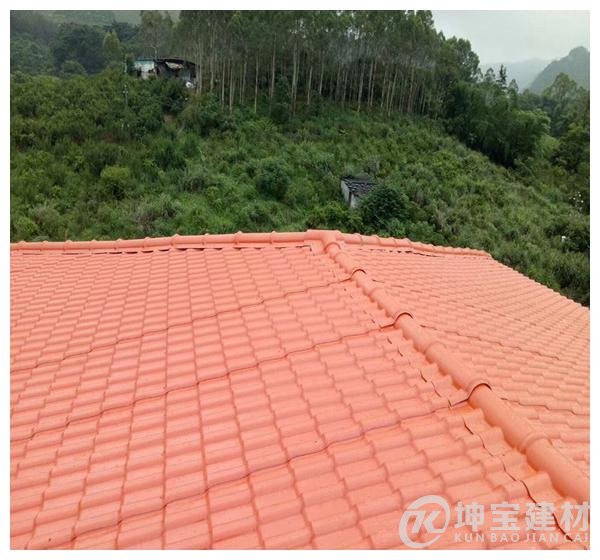 裝修屋頂選彩鋼瓦好還是合成樹脂瓦好？選對了直接節(jié)省幾千元